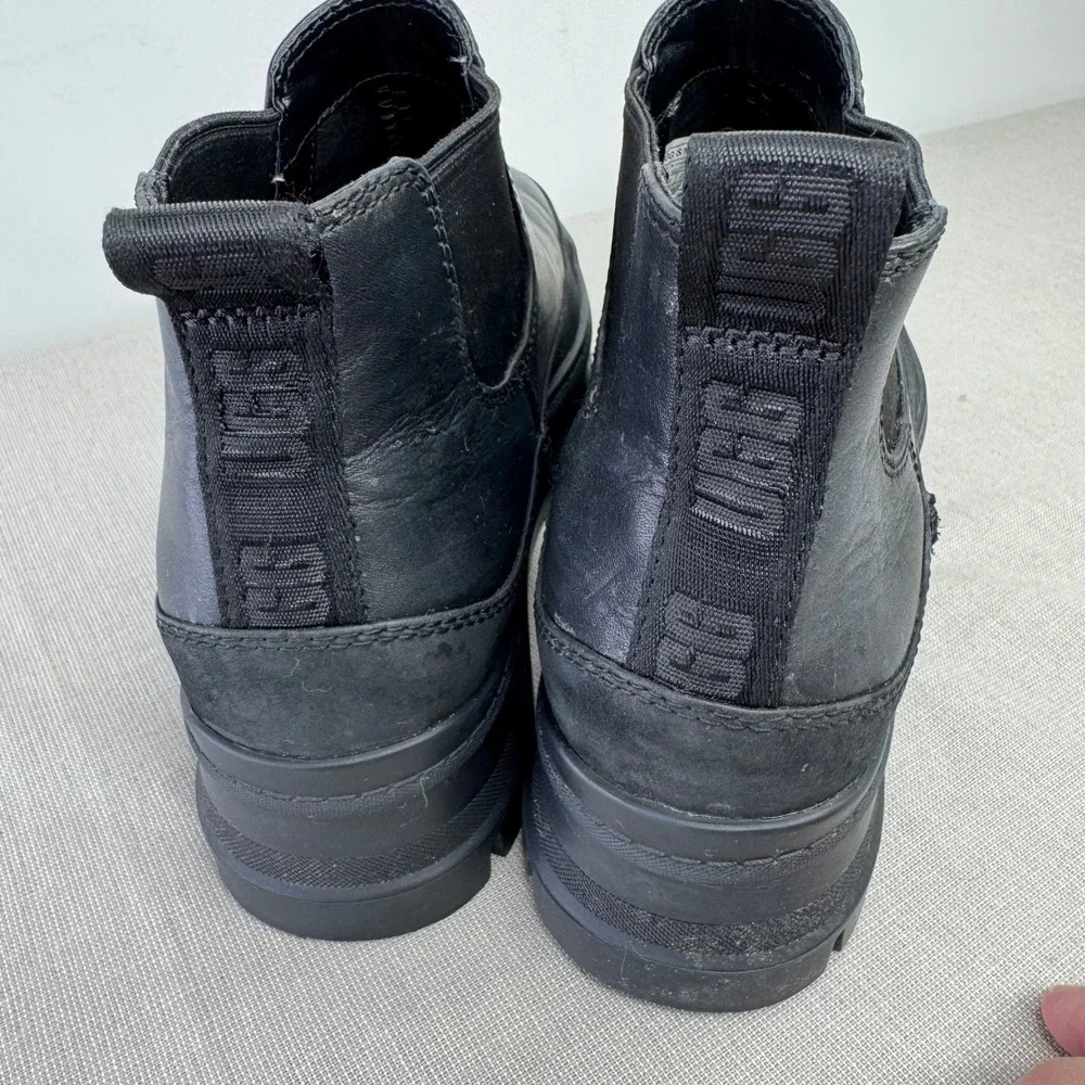 Ugg Merina Platform leather boots Size 9.5 womens‎
